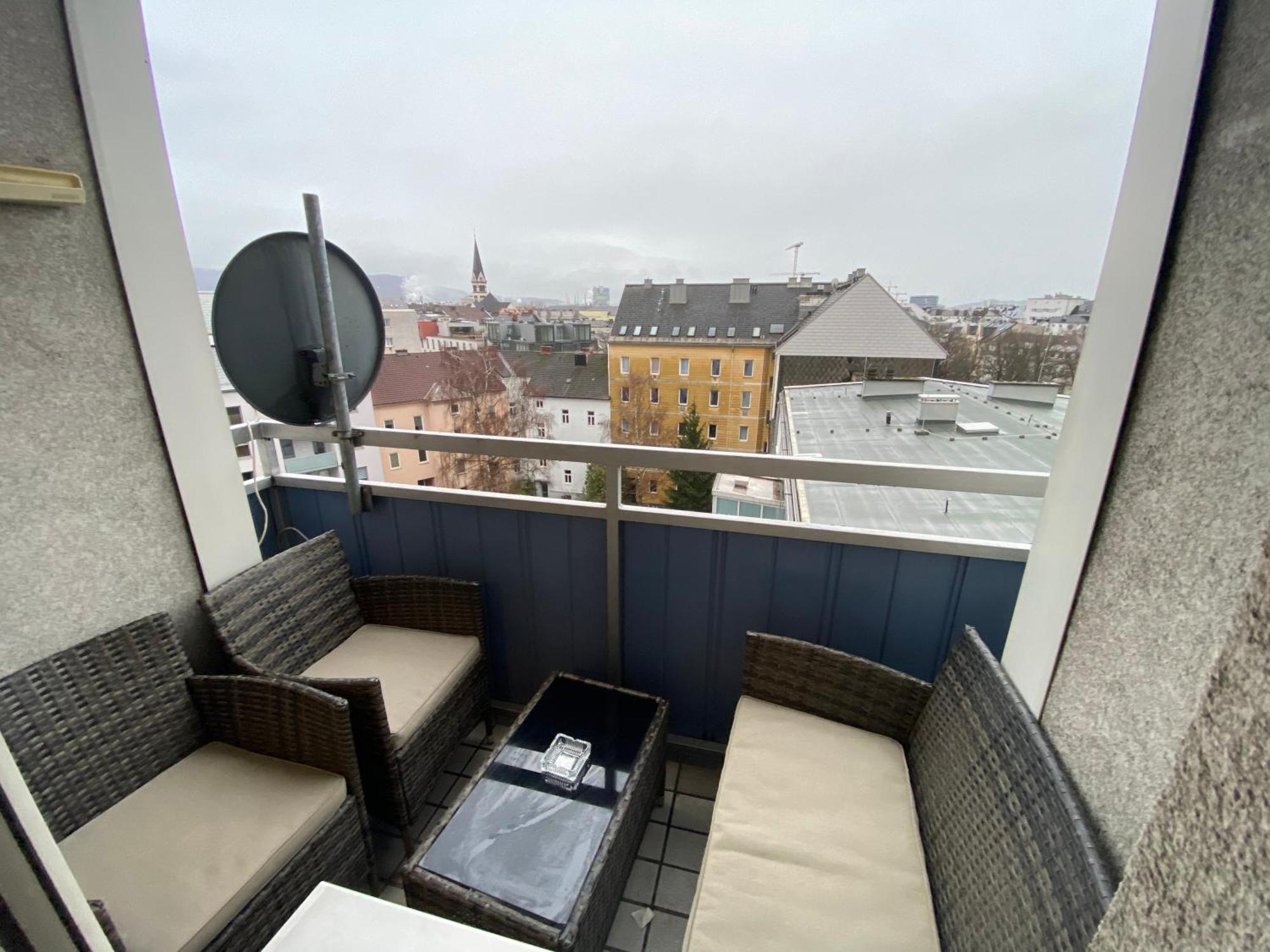 Moderne Wohnung Naehe Hauptbahnhof Linz Exterior foto